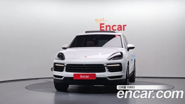 Porsche Cayenne 2021 thumb 3