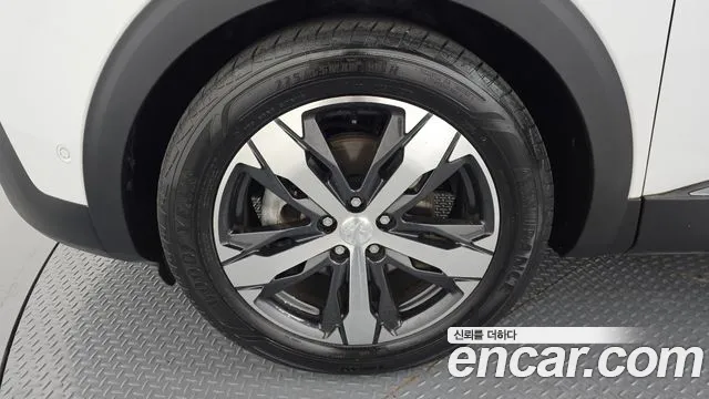 Peugeot 5008 2020 thumb 5