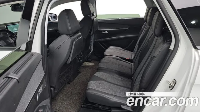 Peugeot 5008 2020 thumb 11