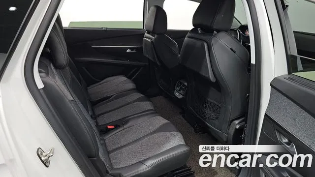 Peugeot 5008 2020 thumb 12
