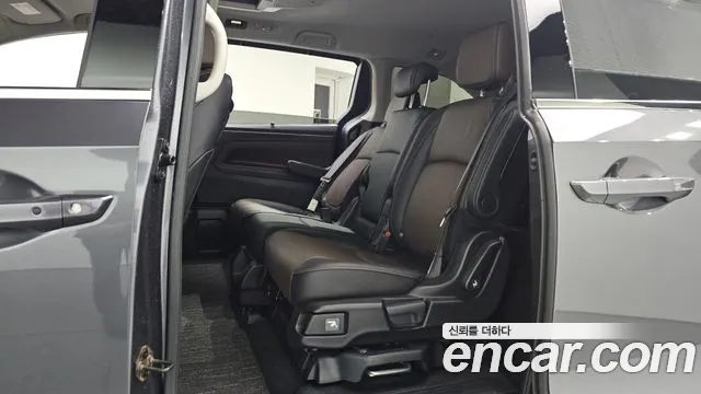 Honda Odyssey 2025 thumb 11
