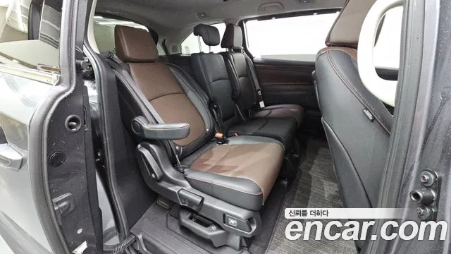 Honda Odyssey 2025 thumb 12