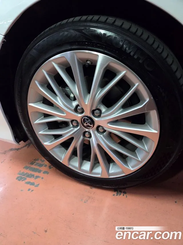 Toyota Camry 2019 thumb 5