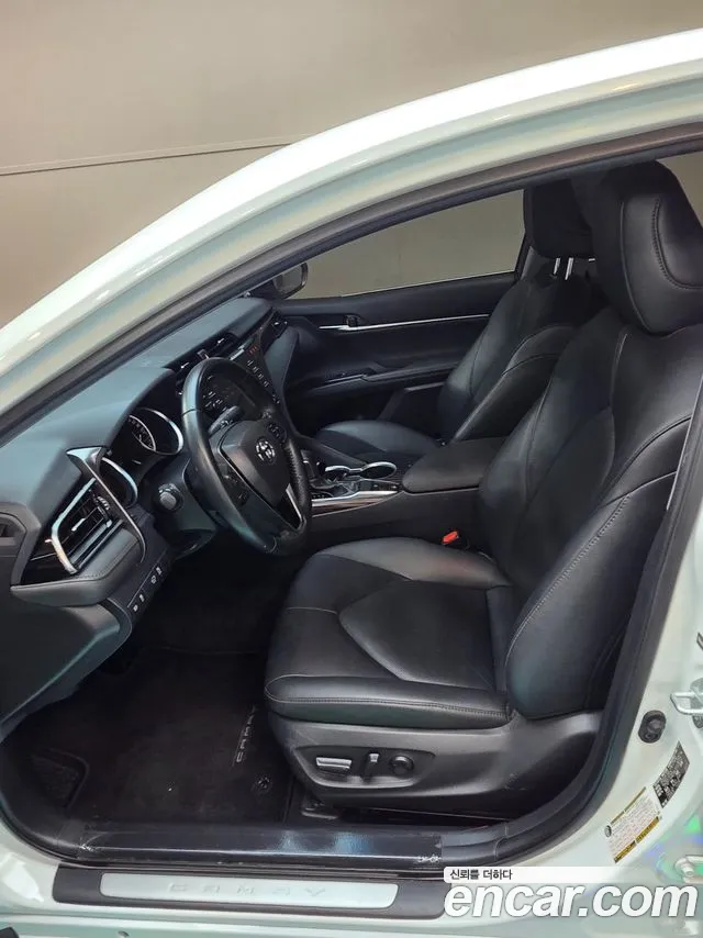 Toyota Camry 2019 thumb 7