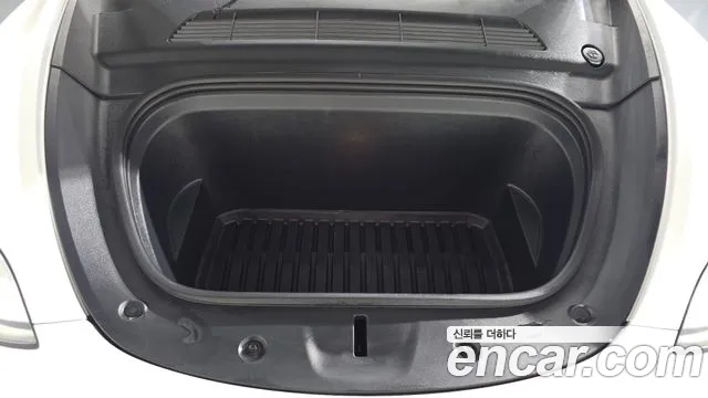 Tesla Model Y 2022 thumb 5