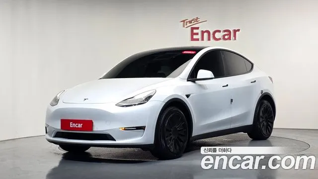 Tesla Model Y 2022 thumb 12