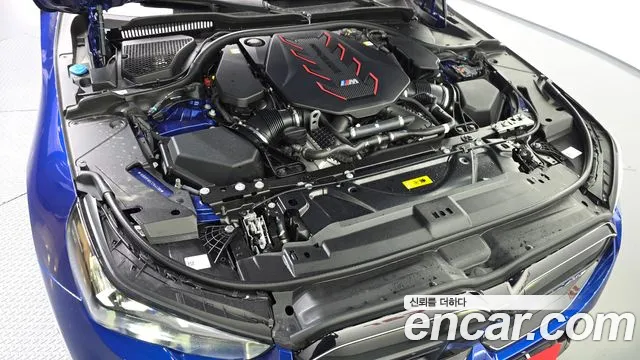BMW M5 2025 thumb 6