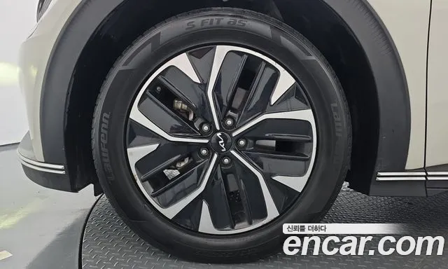 Kia EV6 2022 thumb 5
