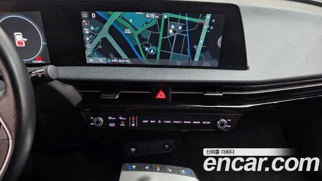 Kia EV6 2022 thumb 12