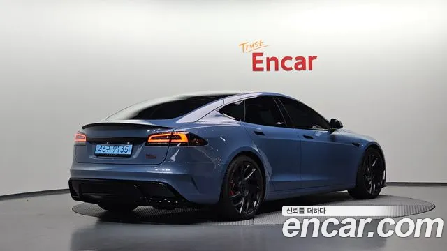 Tesla Model S 2026 thumb 2