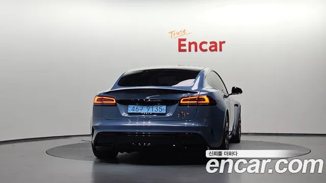 Tesla Model S 2026 thumb 4