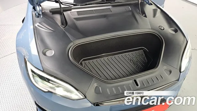 Tesla Model S 2026 thumb 6