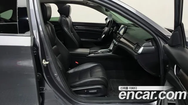 Honda Accord 2019 thumb 11