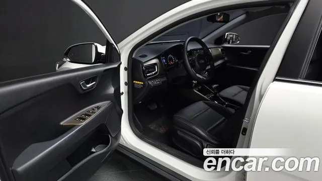 Kia Stonic 2019 thumb 10
