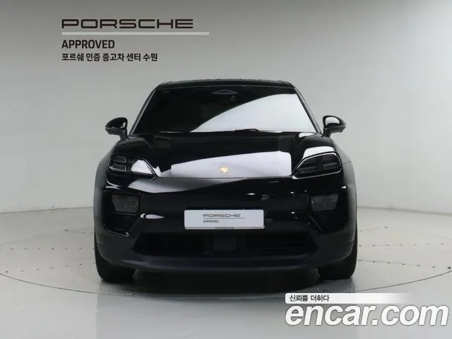 Porsche Macan 2025 thumb 3