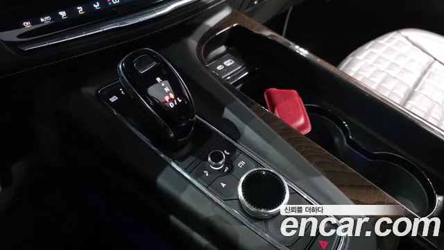 Cadillac Escalade 2023 thumb 9