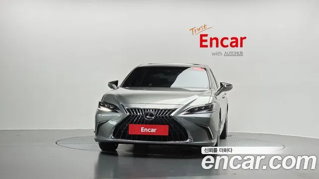 Lexus ES 2023 thumb 2
