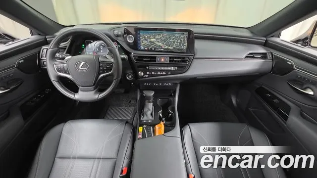 Lexus ES 2023 thumb 6