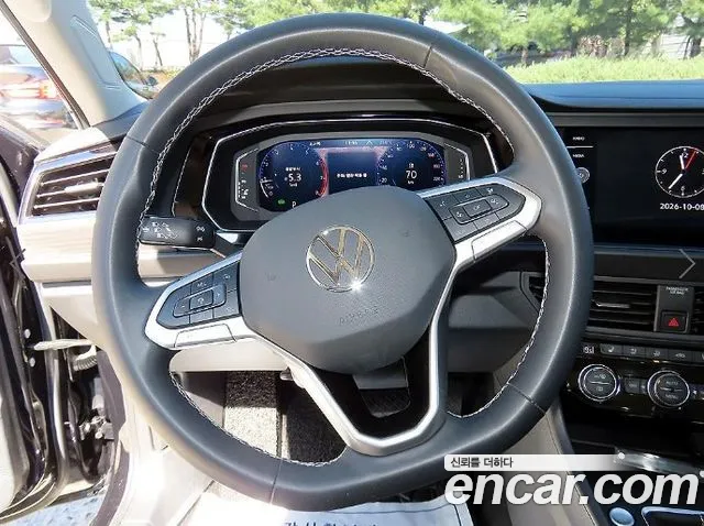Volkswagen Jetta 2023 thumb 8