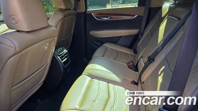 Cadillac XT5 2019 thumb 8