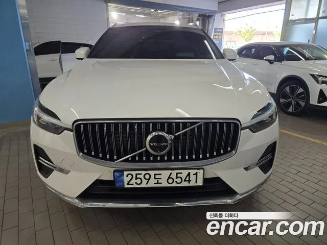 Volvo XC60 2024 thumb 2