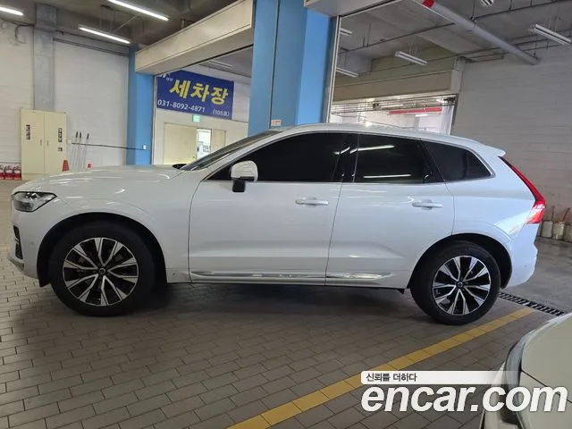 Volvo XC60 2024 thumb 5