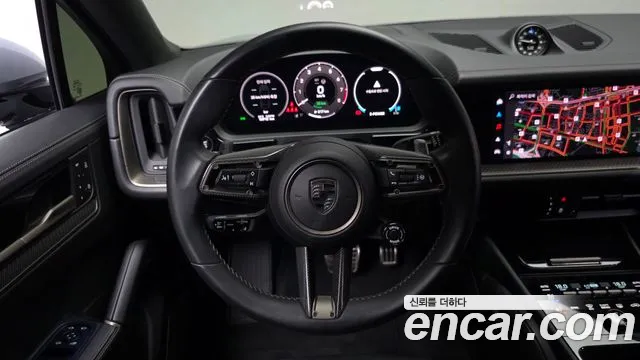 Porsche Cayenne 2025 thumb 12