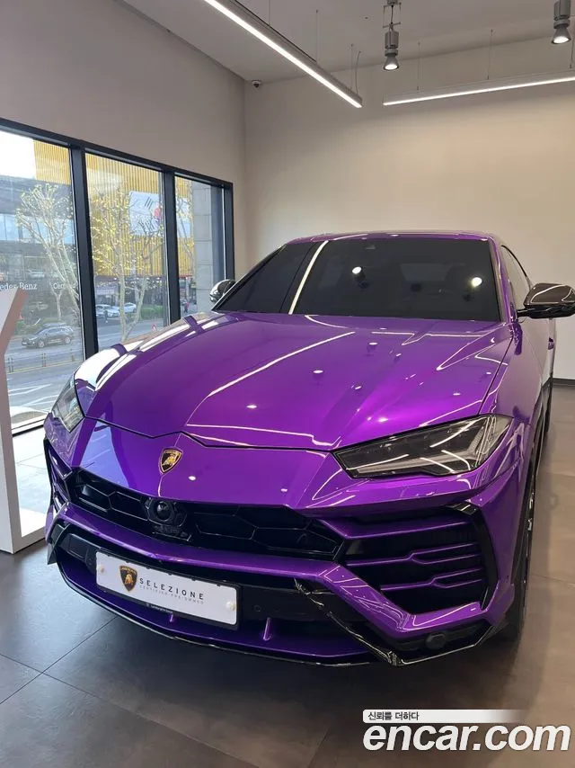 Lamborghini Urus 2021 thumb 7