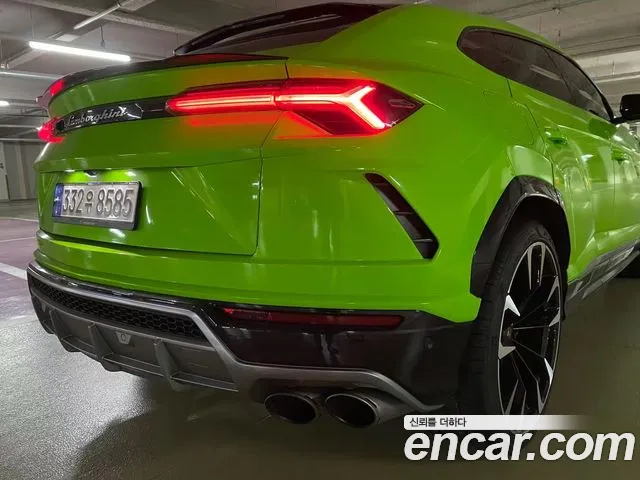 Lamborghini Urus 2021 thumb 10