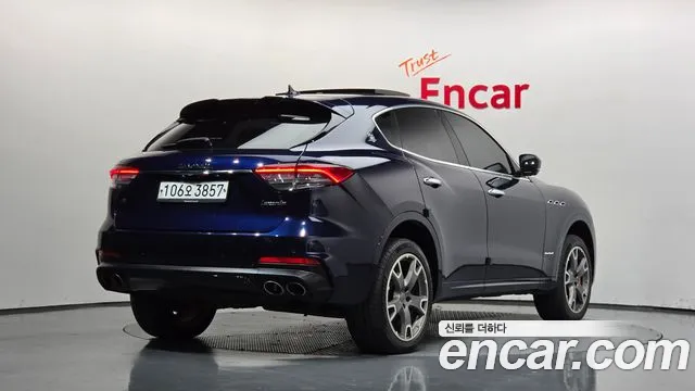 Maserati Levante 2019 thumb 2