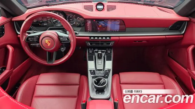 Porsche 911 2021 thumb 6
