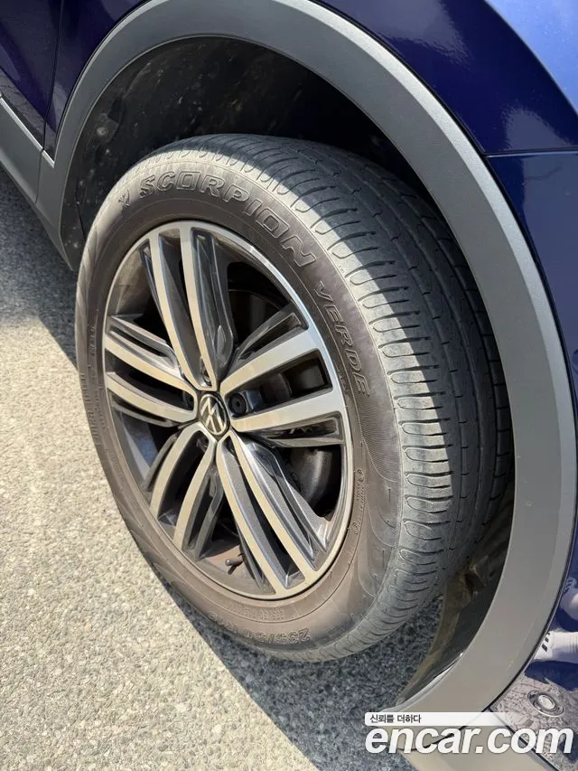 Volkswagen Tiguan 2023 thumb 5