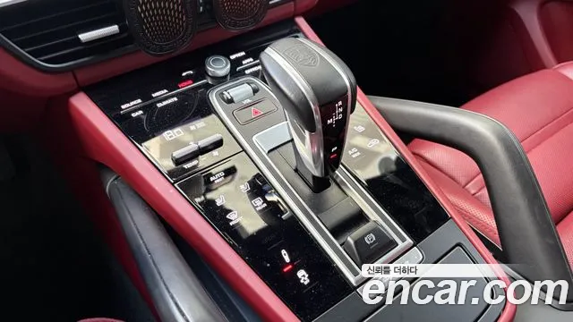 Porsche Cayenne 2021 thumb 5