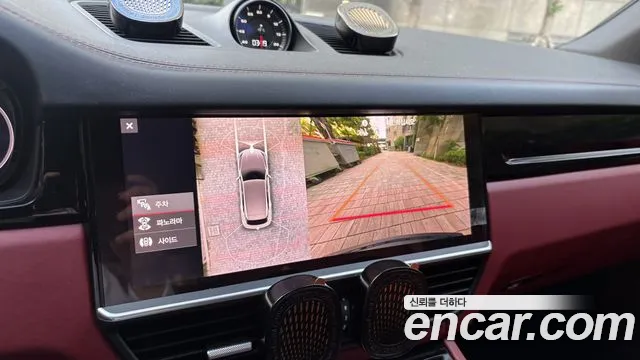 Porsche Cayenne 2021 thumb 6