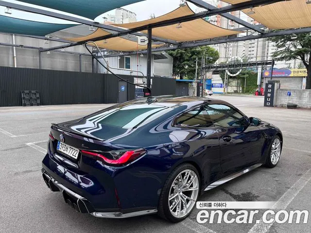 BMW M4 2021 thumb 2