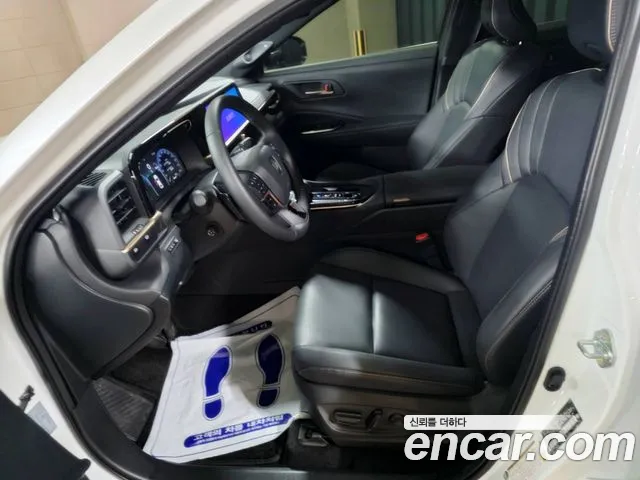 Toyota Crown 2026 thumb 8