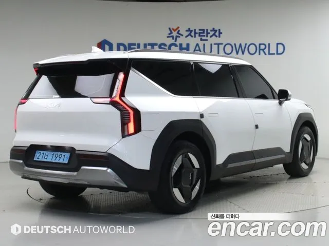 Kia EV9 2023 thumb 4