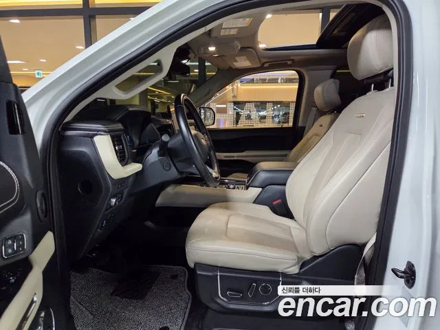 Ford Expedition 2022 thumb 8