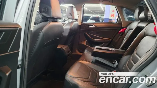 Volkswagen Jetta 2021 thumb 7