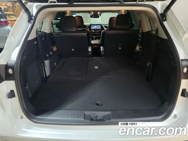 Toyota Highlander 2025 thumb 5