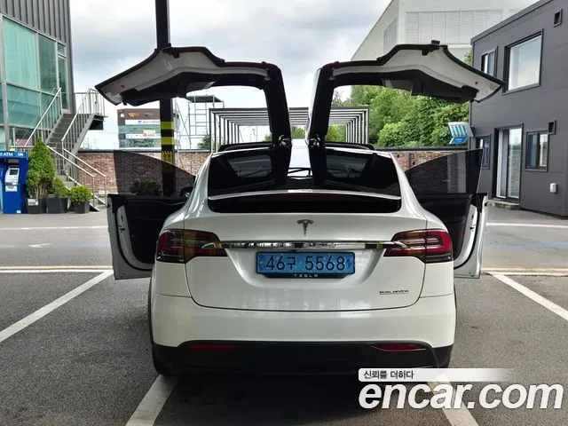 Tesla Model X 2019 thumb 4