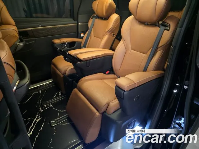 Toyota Alphard 2025 thumb 6