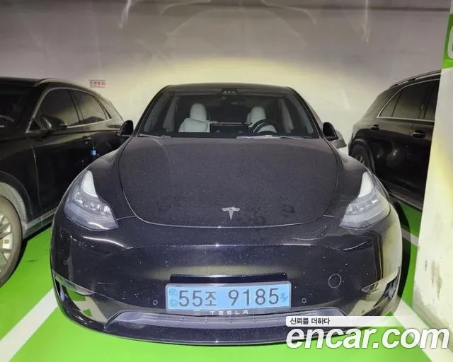 Tesla Model Y 2021 thumb 7
