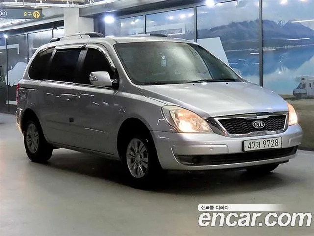 Kia Carnival 2012 thumb 12