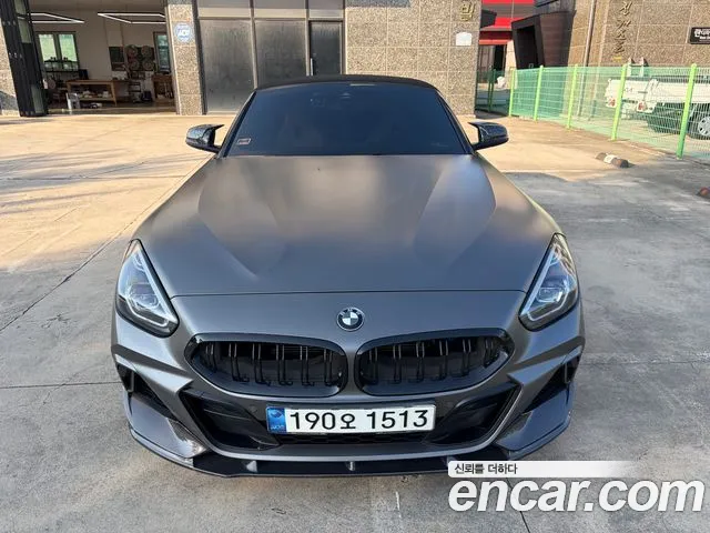 BMW Z4 2021 thumb 3