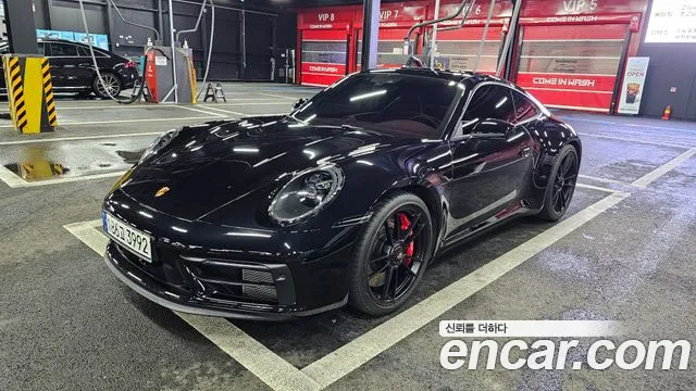 Porsche 911 2023 thumb 3