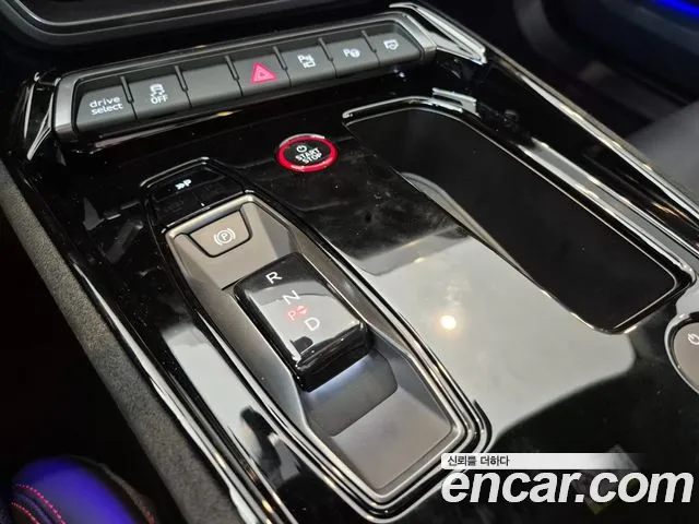 Audi RS e-tron GT 2025 thumb 9