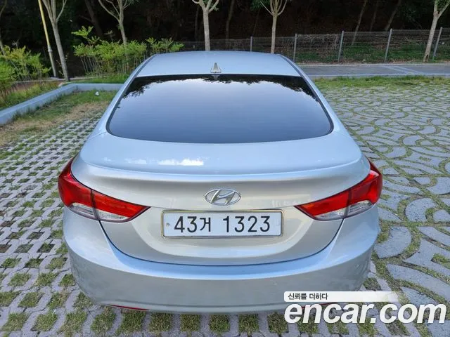 Hyundai Avante 2011 thumb 2
