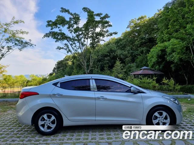 Hyundai Avante 2011 thumb 6