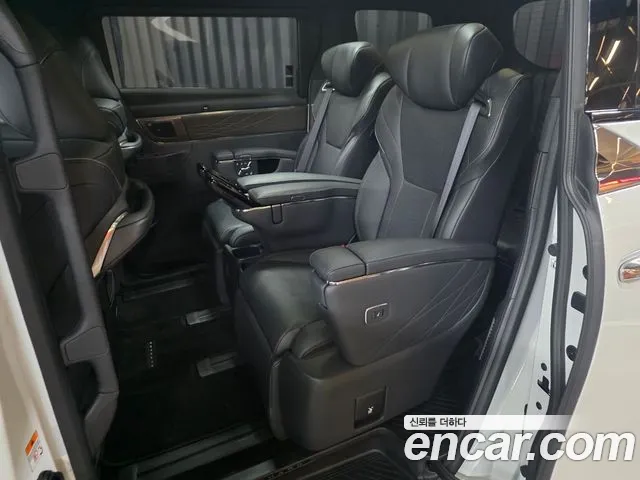 Toyota Alphard 2025 thumb 8